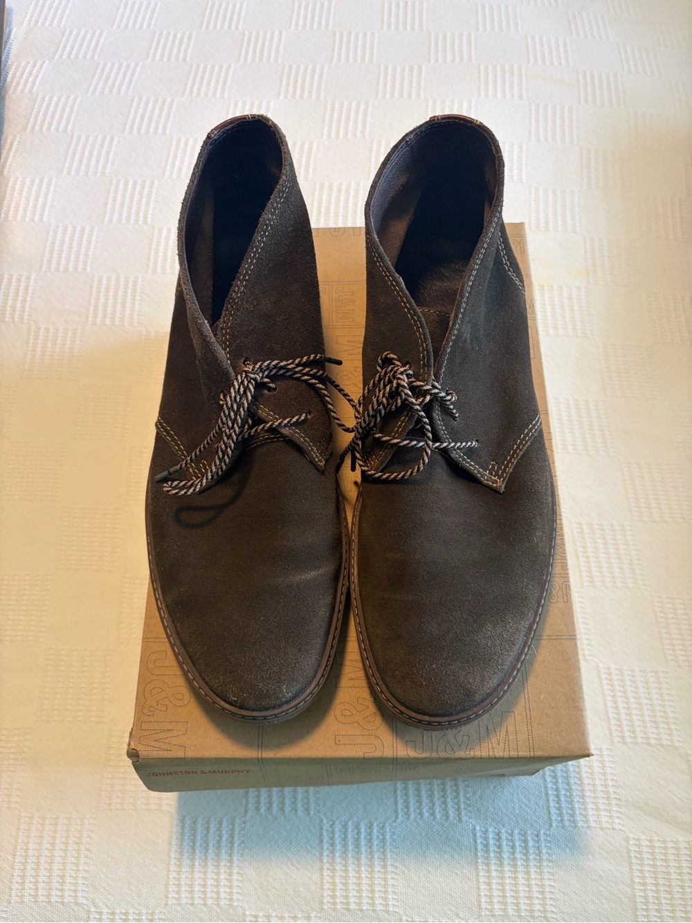 Johnston and Murphy McGuffey suede chukka Booth men’s 11.5